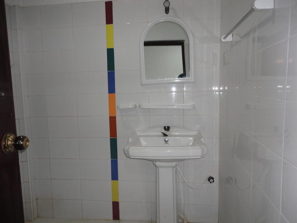 Yoho Hotel Arugambay Beach Inn Arugam Bay Quarto foto