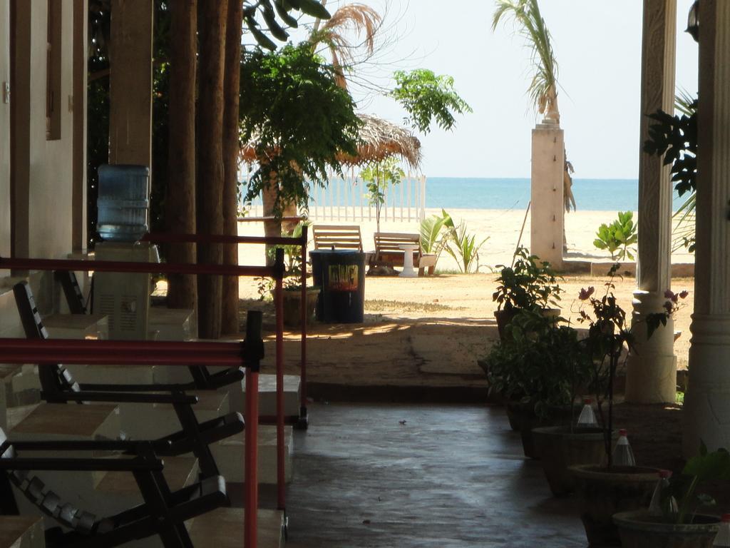Yoho Hotel Arugambay Beach Inn Arugam Bay Exterior foto