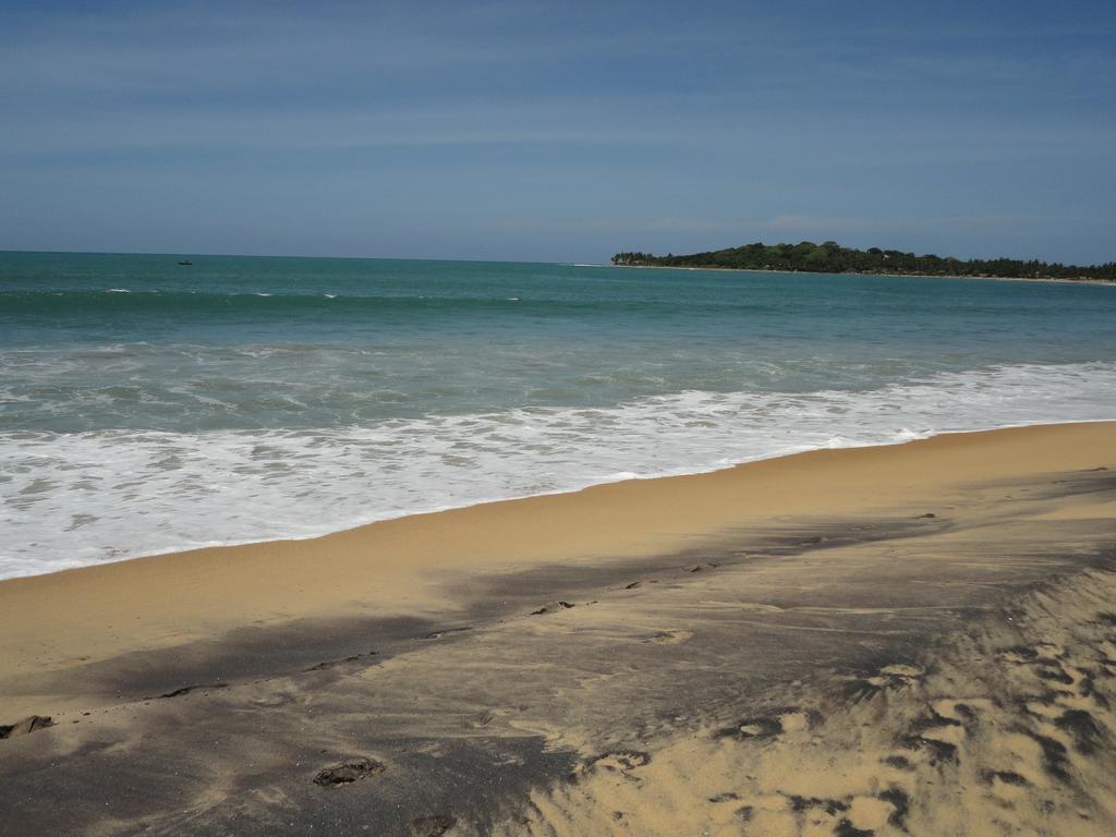 Yoho Hotel Arugambay Beach Inn Arugam Bay Exterior foto