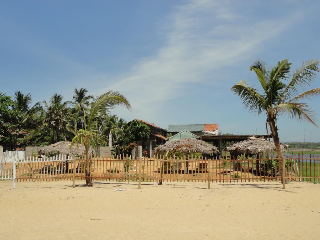 Yoho Hotel Arugambay Beach Inn Arugam Bay Exterior foto