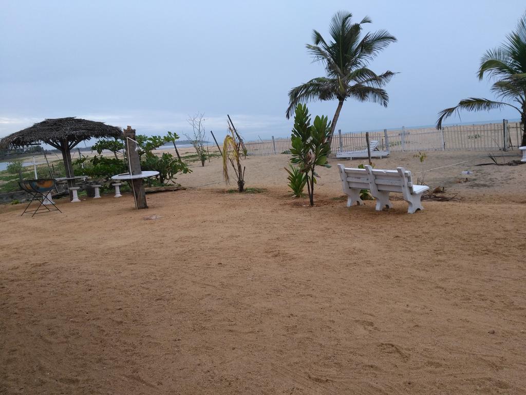 Yoho Hotel Arugambay Beach Inn Arugam Bay Exterior foto